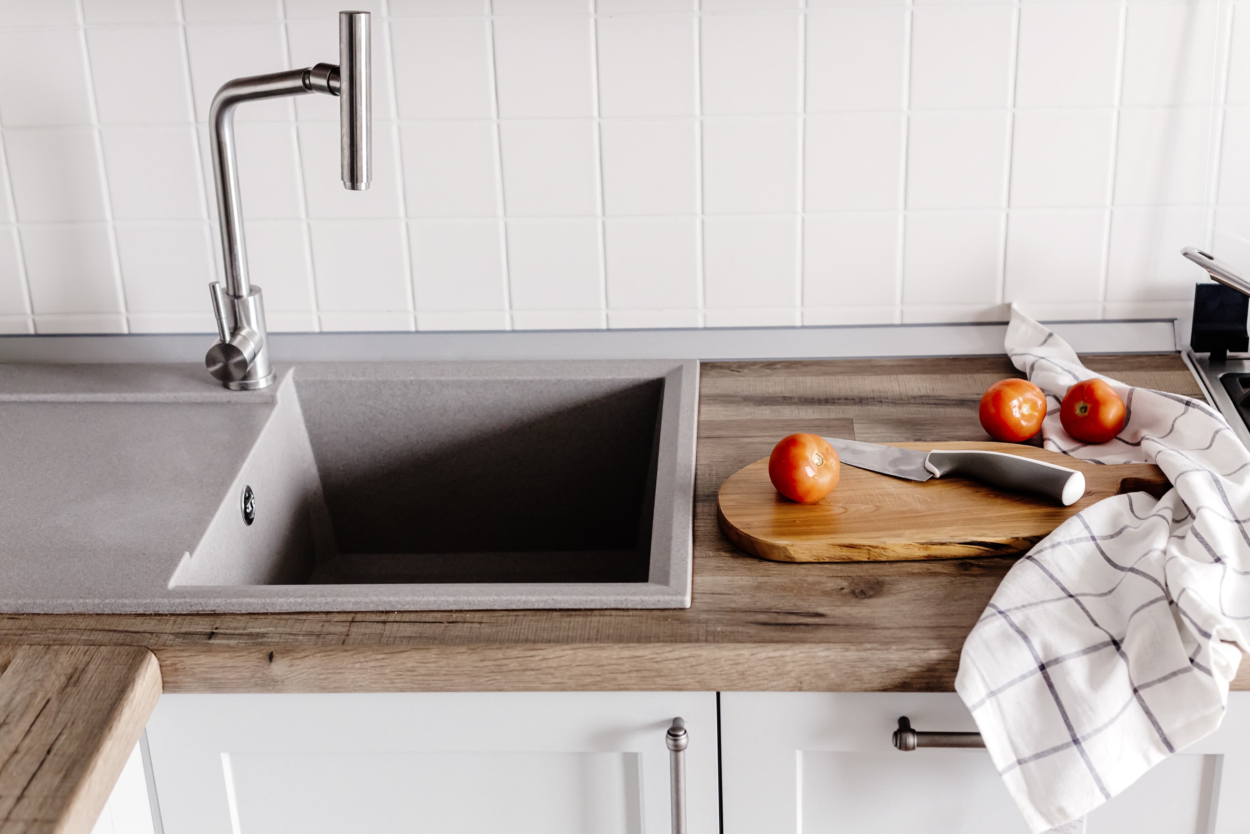 The Ultimate Guide to Choosing the Right Kitchen Sink